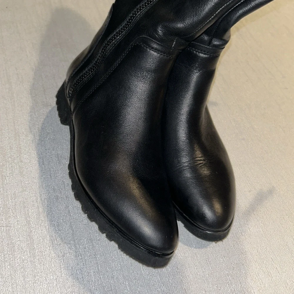Naturalizer Women’s Tall Black Boots w/ Textured Bottom Size 6.5 Like new - Picture 11 of 16